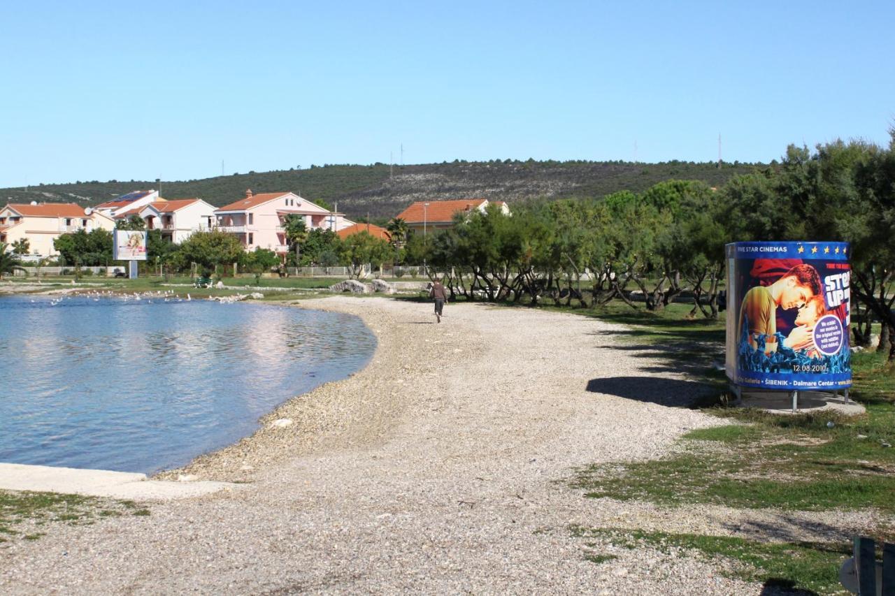 Apartments With A Parking Space Sukosan, Zadar - 14681 Buitenkant foto